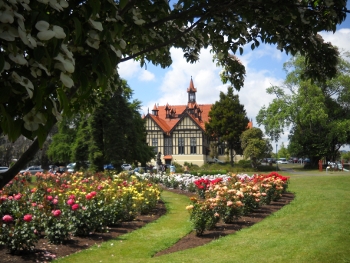 rose garden and imperial bath house in rotorua